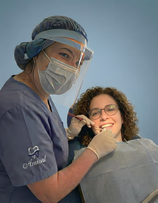 Dr. Naoual HASNAOUI - Chirurgien Dentiste à Agadir, spécialiste en soins dentaires au Centre Dentaire AMIRAL